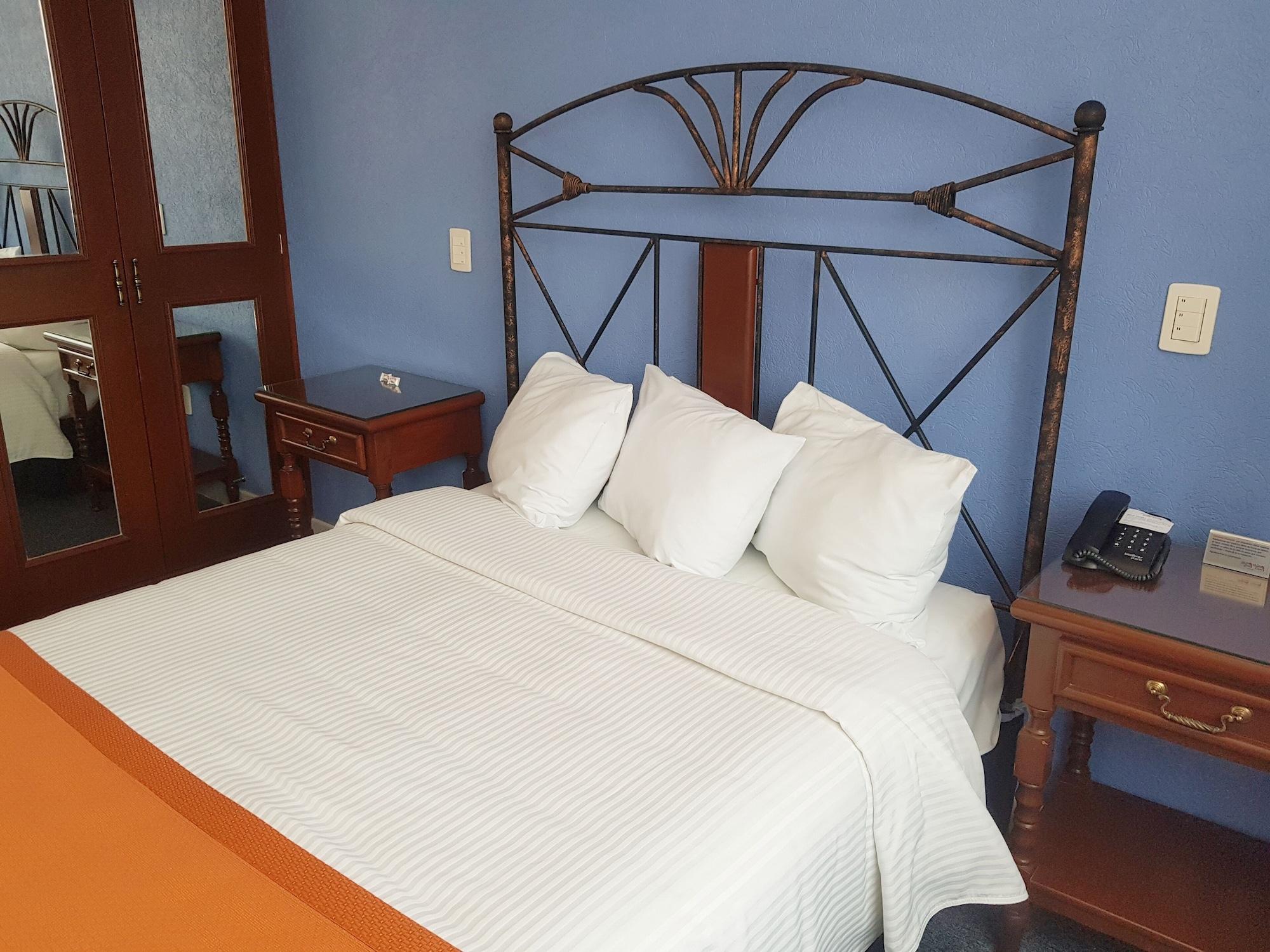 Hotel Ciros Pachuca Экстерьер фото