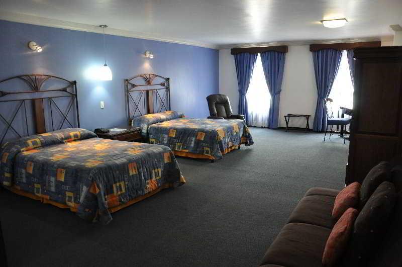 Hotel Ciros Pachuca Экстерьер фото